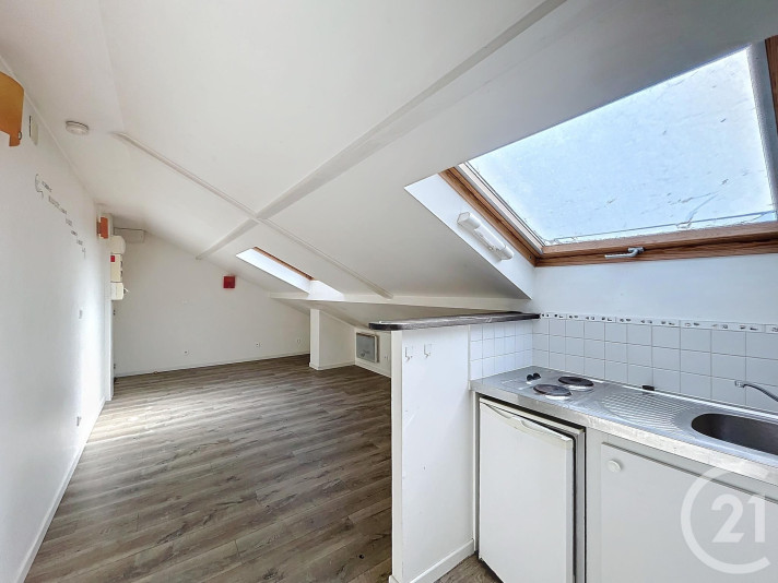 Voir la photo 1/8 du type studio à Reims