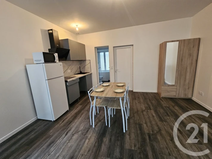 Voir la photo 1/3 du type apartment à Châteauroux