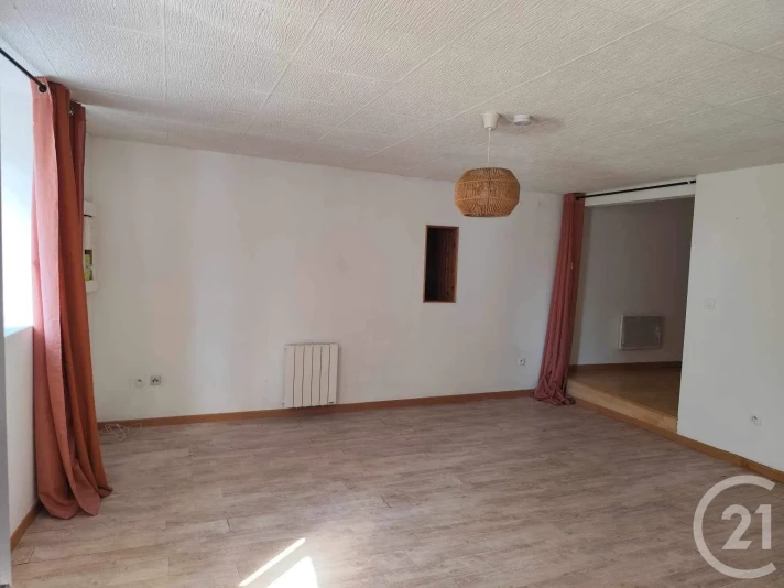 Voir la photo 1/5 du type studio à Roiffieux