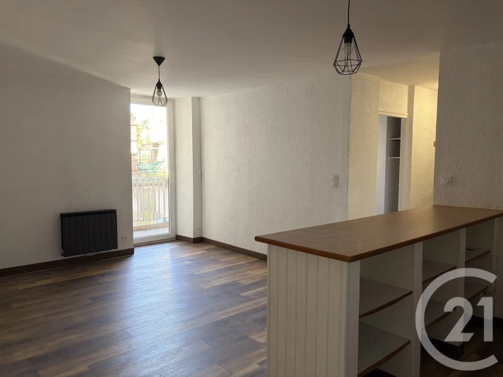 Voir la photo 1/9 du type apartment à Annonay