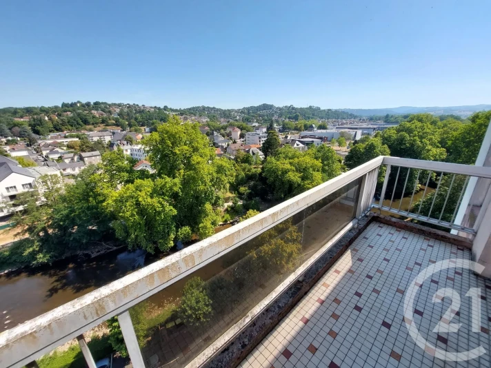 Voir la photo 1/10 du type apartment à Brive-la-Gaillarde