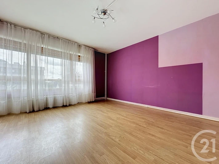 Voir la photo 1/9 du type apartment à Longjumeau