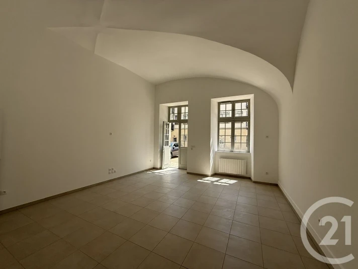 Voir la photo 1/7 du type apartment à Dole