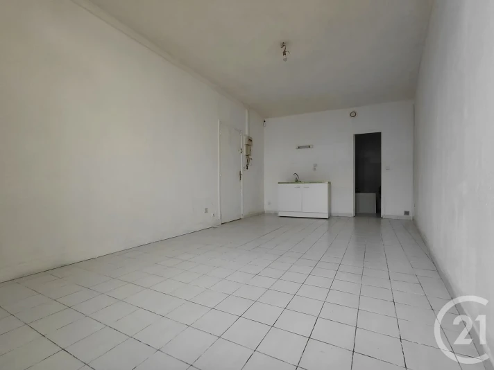 Voir la photo 1/2 du type studio à Étampes