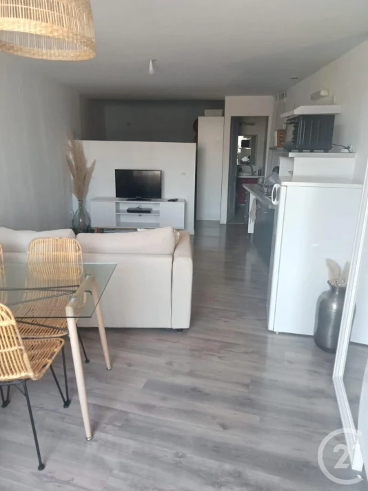 Voir la photo 1/4 du type studio à Grans