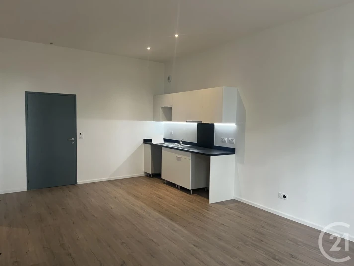 Voir la photo 1/20 du type apartment à Sommières