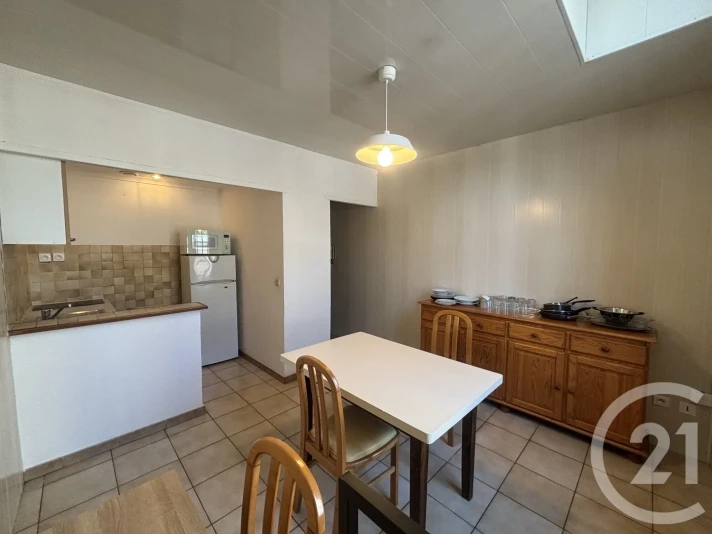 Voir la photo 1/6 du type apartment à Nîmes