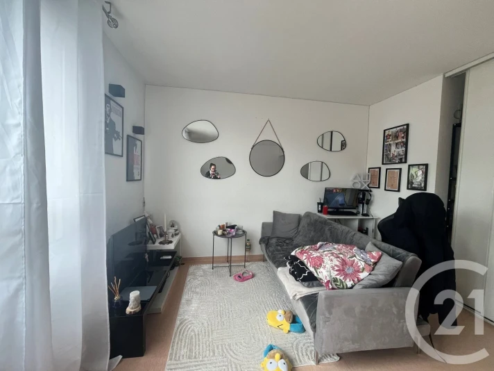 Voir la photo 1/8 du type apartment à Étupes