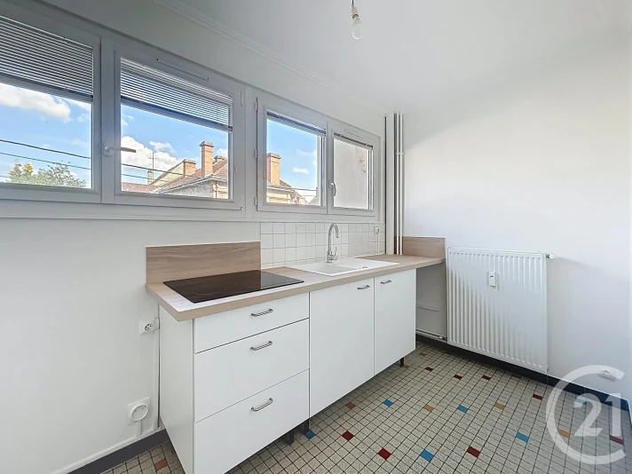 Voir la photo 1/7 du type apartment à Varennes-sur-Allier