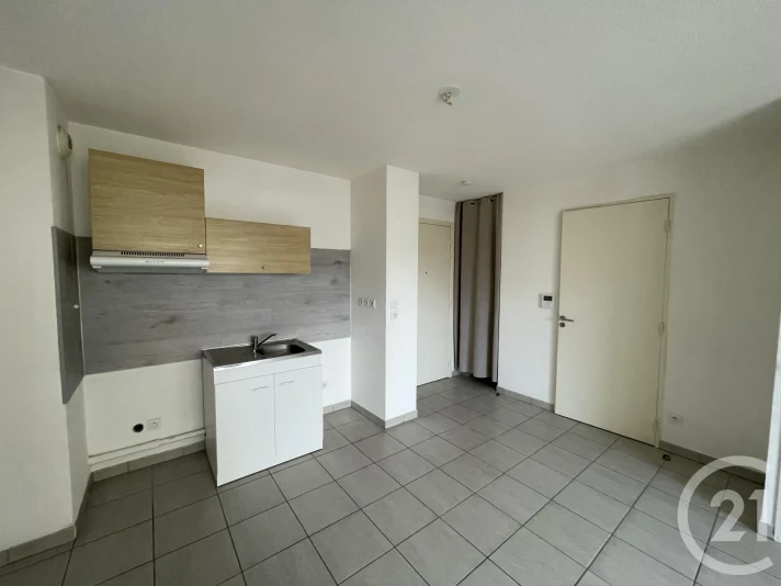 Voir la photo 1/7 du type apartment à Avignon