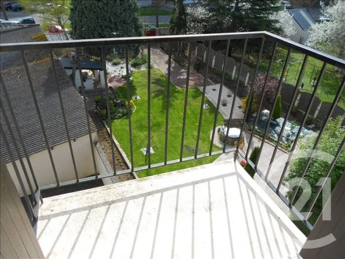 Voir la photo 1/10 du type apartment à Châteauroux