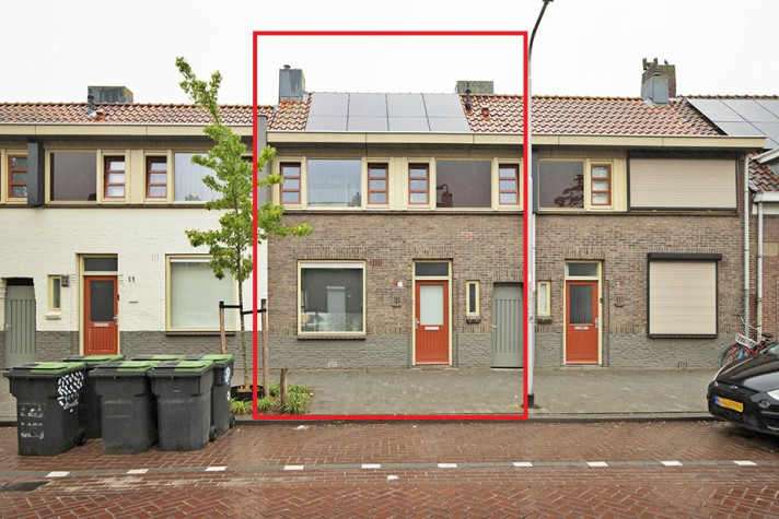 View photo 1/3 of house in Tilburg