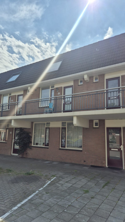 Bekijk foto 1/8 van apartment in Alkmaar
