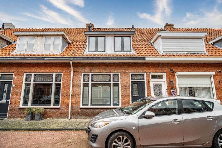 View photo 1/5 of house in Leiden