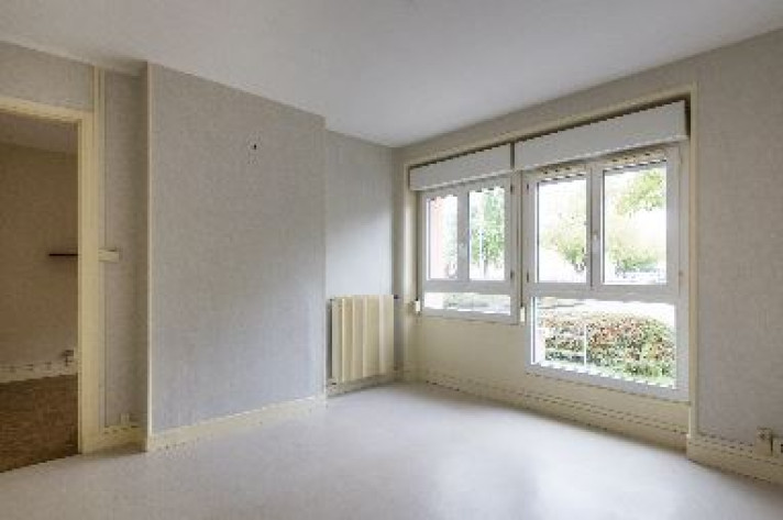 Voir la photo 1/3 du type apartment à Châteauroux