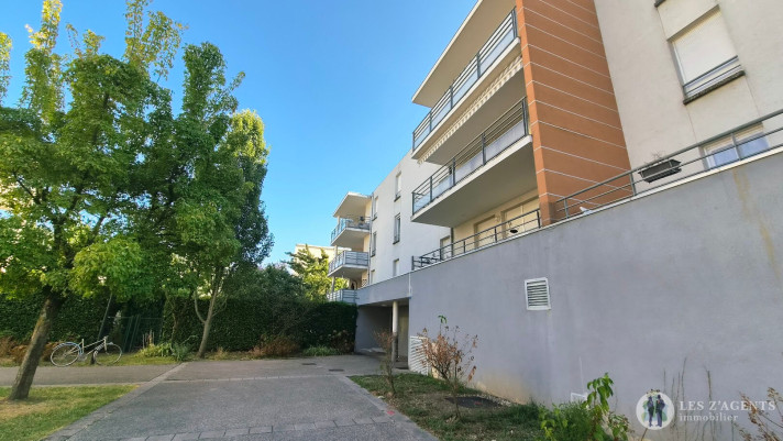 Voir la photo 1/14 du type apartment à Saint-Martin-d'Hères