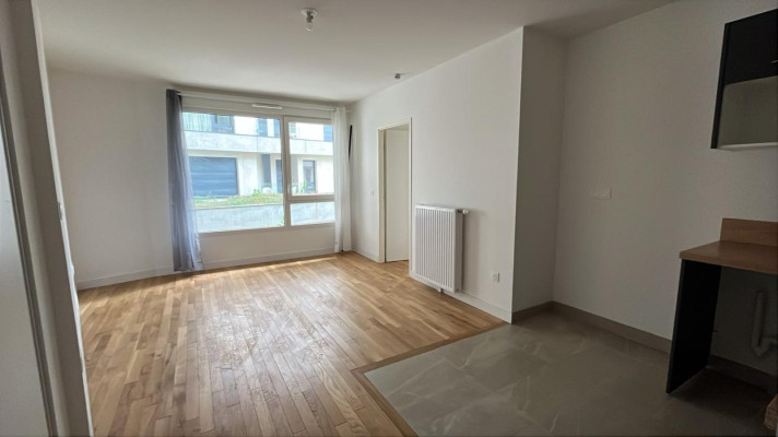 Voir la photo 1/8 du type apartment à Colombes