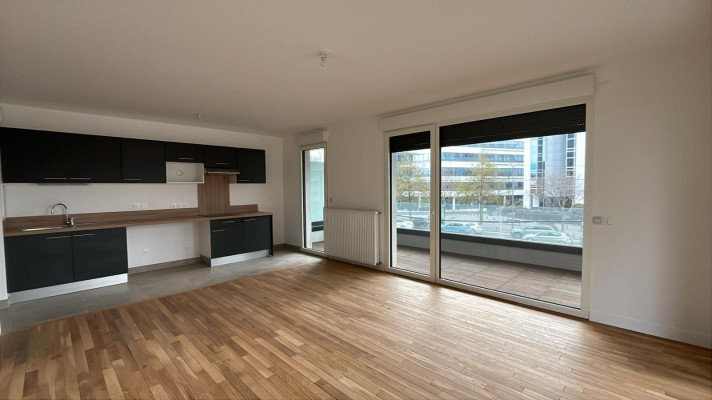 Voir la photo 1/7 du type apartment à Colombes