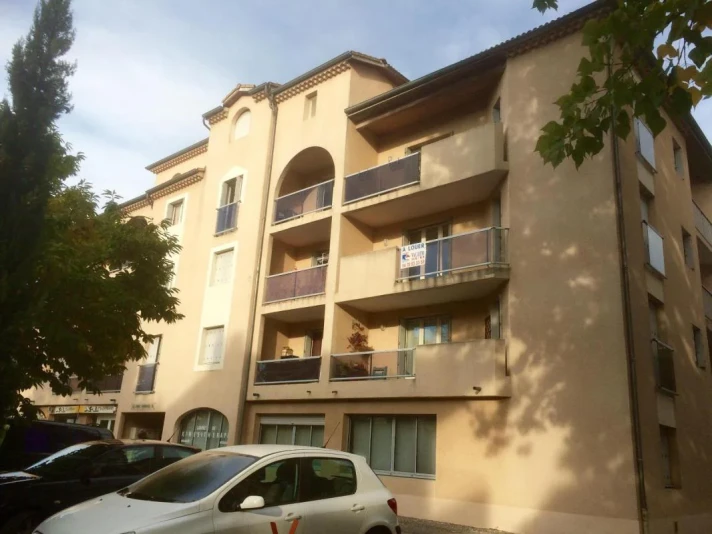 Voir la photo 1/9 du type apartment à Aubenas