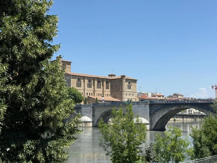 Voir la photo 1/14 du type apartment à Romans-sur-Isère