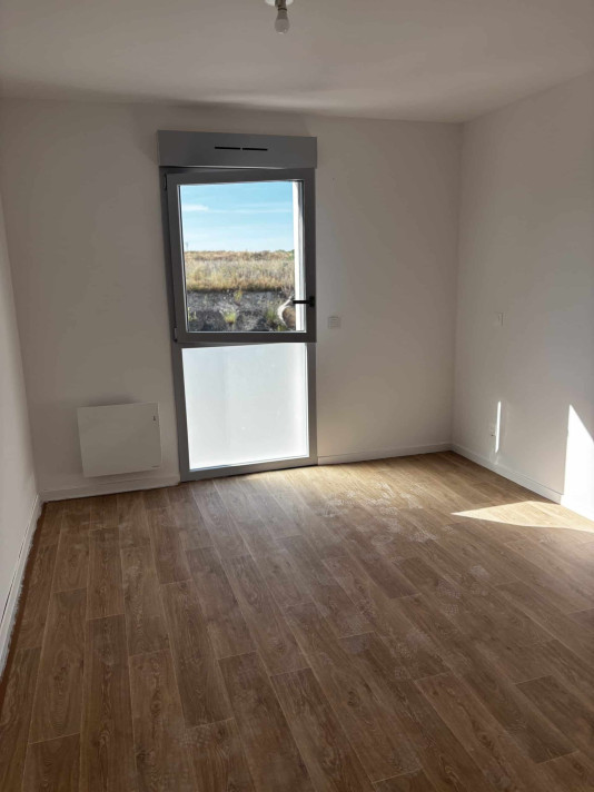 Voir la photo 1/12 du type apartment à La Chapelle-Saint-Luc