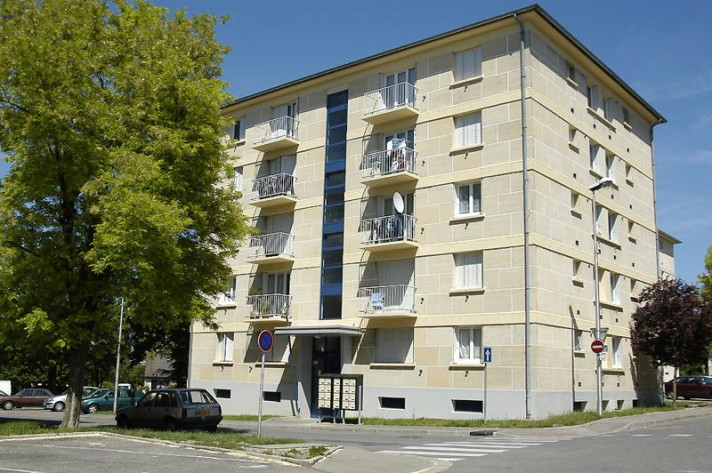Voir la photo 1/6 du type apartment à La Chapelle-Saint-Luc