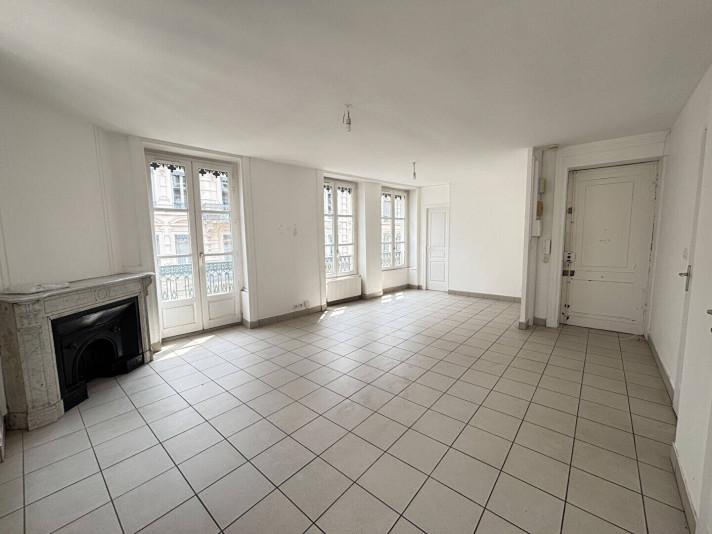 Voir la photo 1/9 du type apartment à Lyon