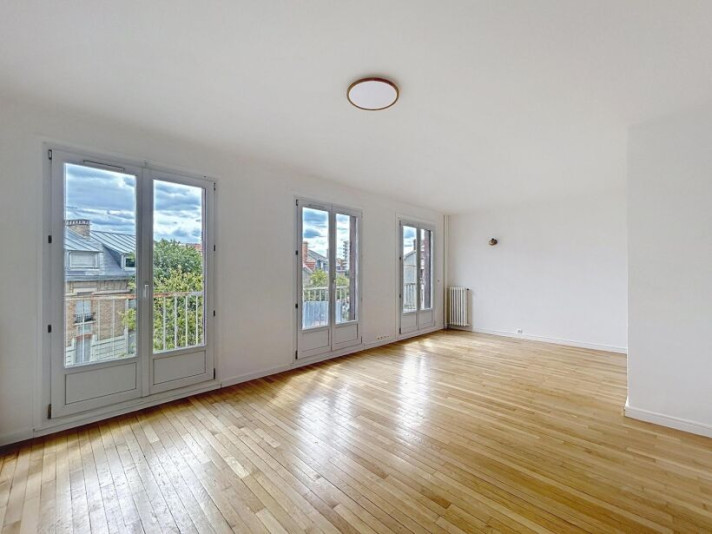 Voir la photo 1/6 du type apartment à Reims