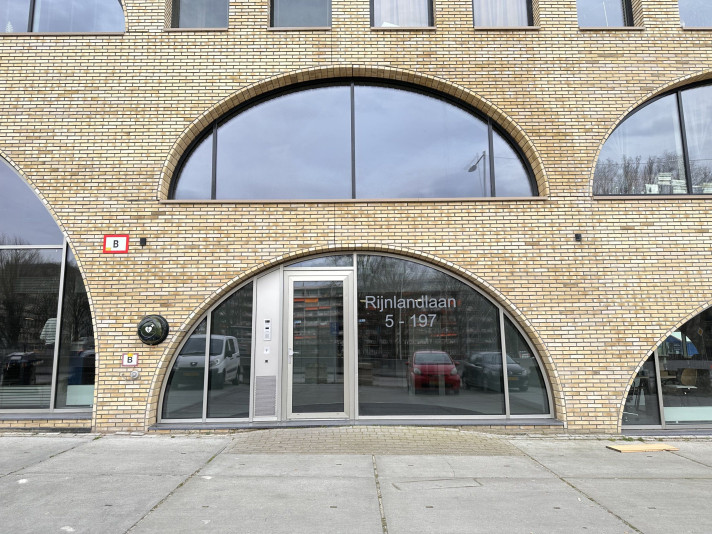 Appartement aan de Rijnlandlaan in Amsterdam (048627)