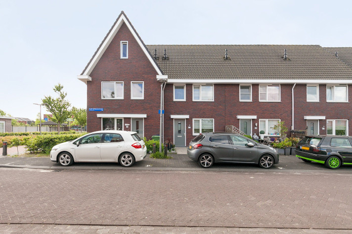 View photo 1/17 of house in Almere