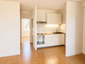 Appartement à Homps