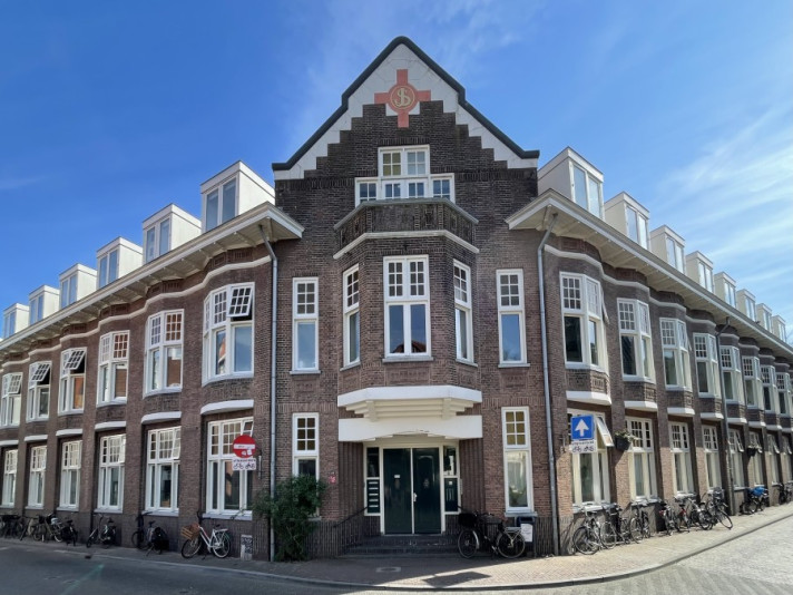 Bekijk foto 1/6 van room in Amersfoort