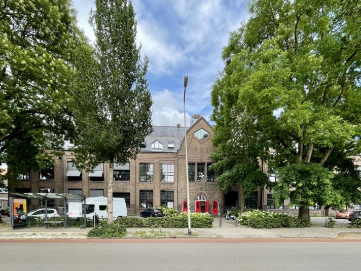 Bekijk foto 1/10 van studio in Deventer