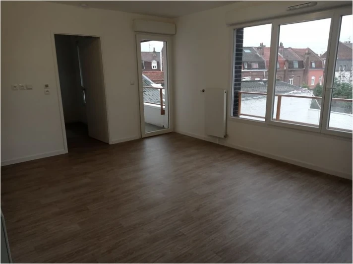 Voir la photo 1/5 du type room à Lille