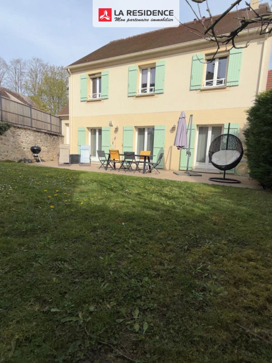Voir la photo 1/10 du type house à Guyancourt