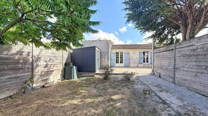 Voir la photo 1/8 du type house à La Rochelle