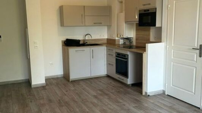 Voir la photo 1/8 du type apartment à Gagny