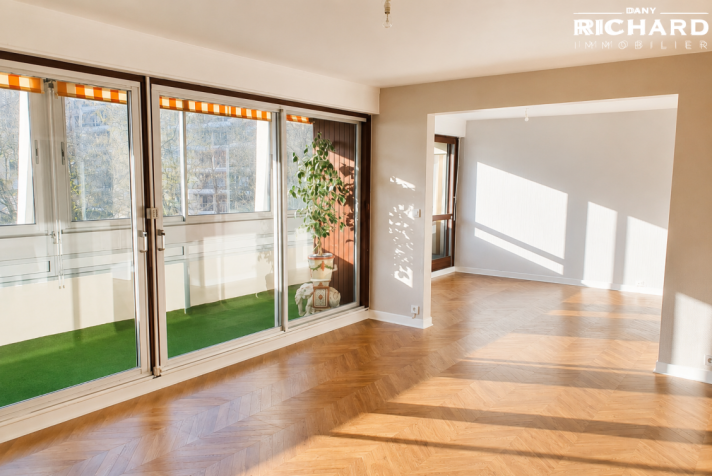 Voir la photo 1/8 du type apartment à Rennes