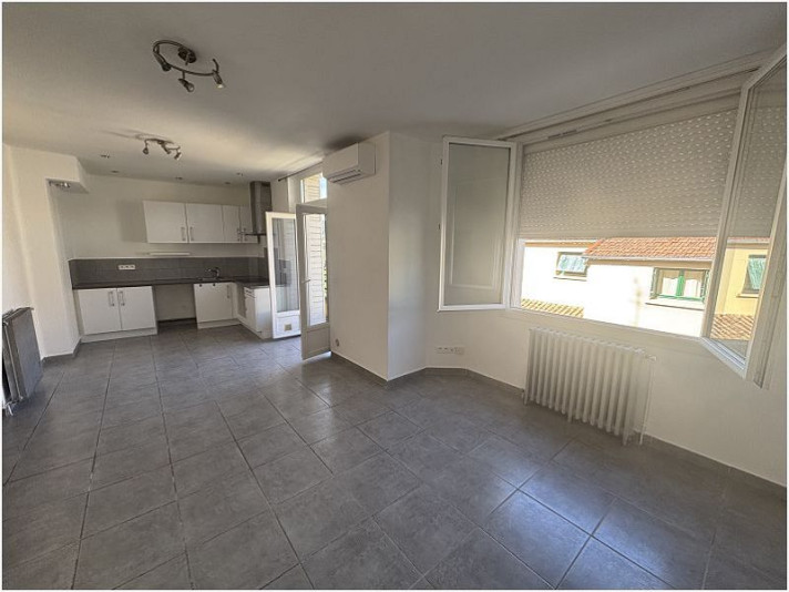 Voir la photo 1/8 du type apartment à Alès