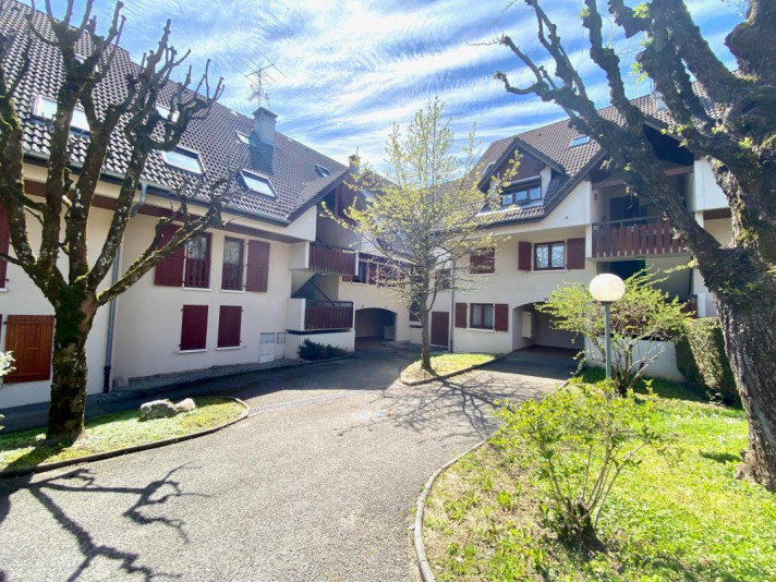 Voir la photo 1/3 du type apartment à Annecy