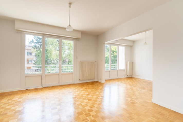 Voir la photo 1/8 du type apartment à Annecy
