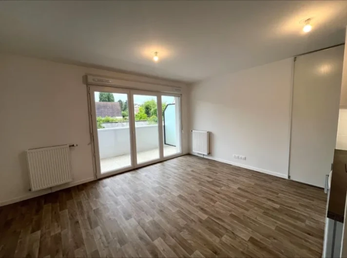 Voir la photo 1/5 du type apartment à Épône