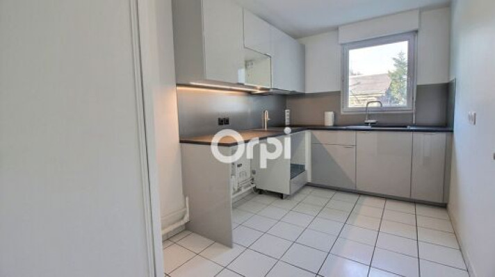 Voir la photo 1/6 du type apartment à Viry-Châtillon