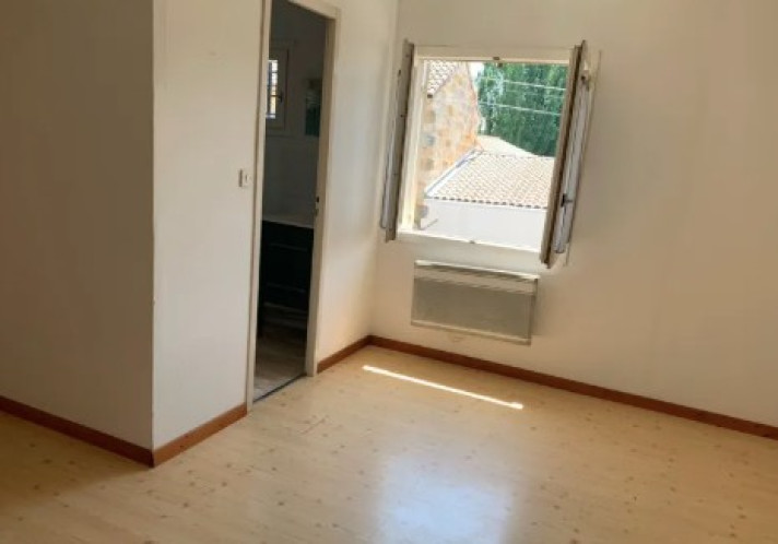 Voir la photo 1/3 du type house à Saint-Denis-de-Pile