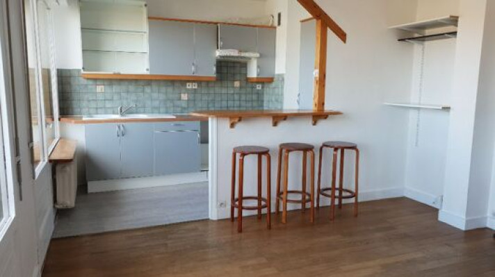 Voir la photo 1/6 du type apartment à Melun