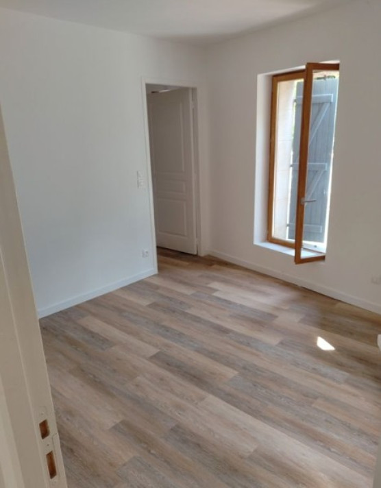 Voir la photo 1/3 du type apartment à Guîtres