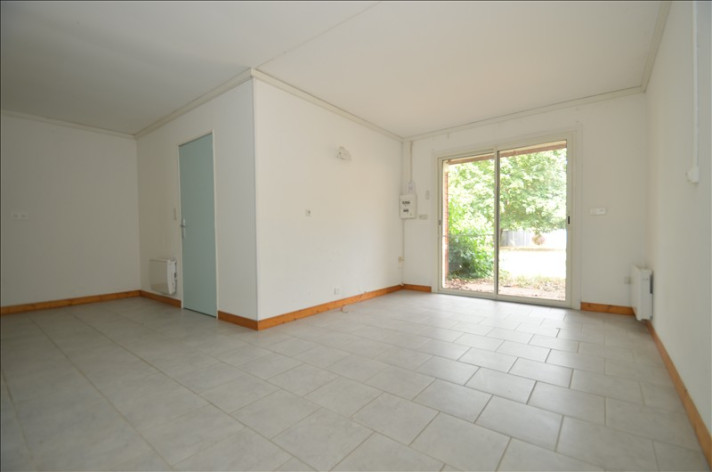 Voir la photo 1/6 du type apartment à Moulin-Neuf