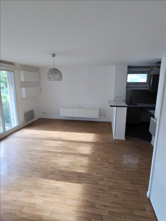 Voir la photo 1/10 du type apartment à Aubervilliers