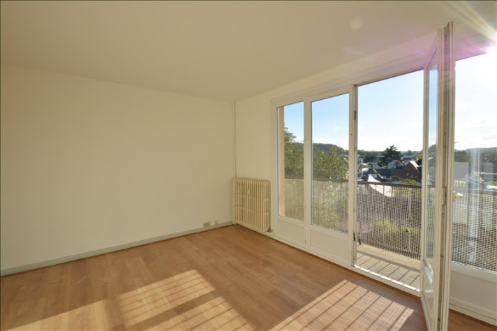 Voir la photo 1/9 du type apartment à Évreux