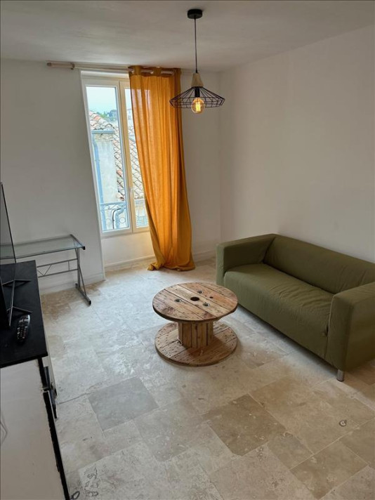 Voir la photo 1/6 du type apartment à Nîmes